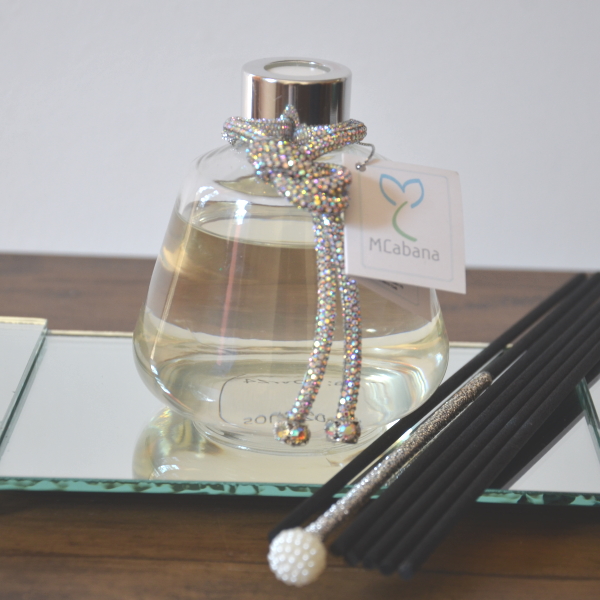 Difusor com Varetas Chá Branco Mcabana  250ml - Sofisticação e Frescor