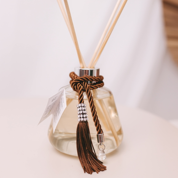 Difusor com Varetas Chá Branco Mcabana  250ml - Sofisticação e Frescor